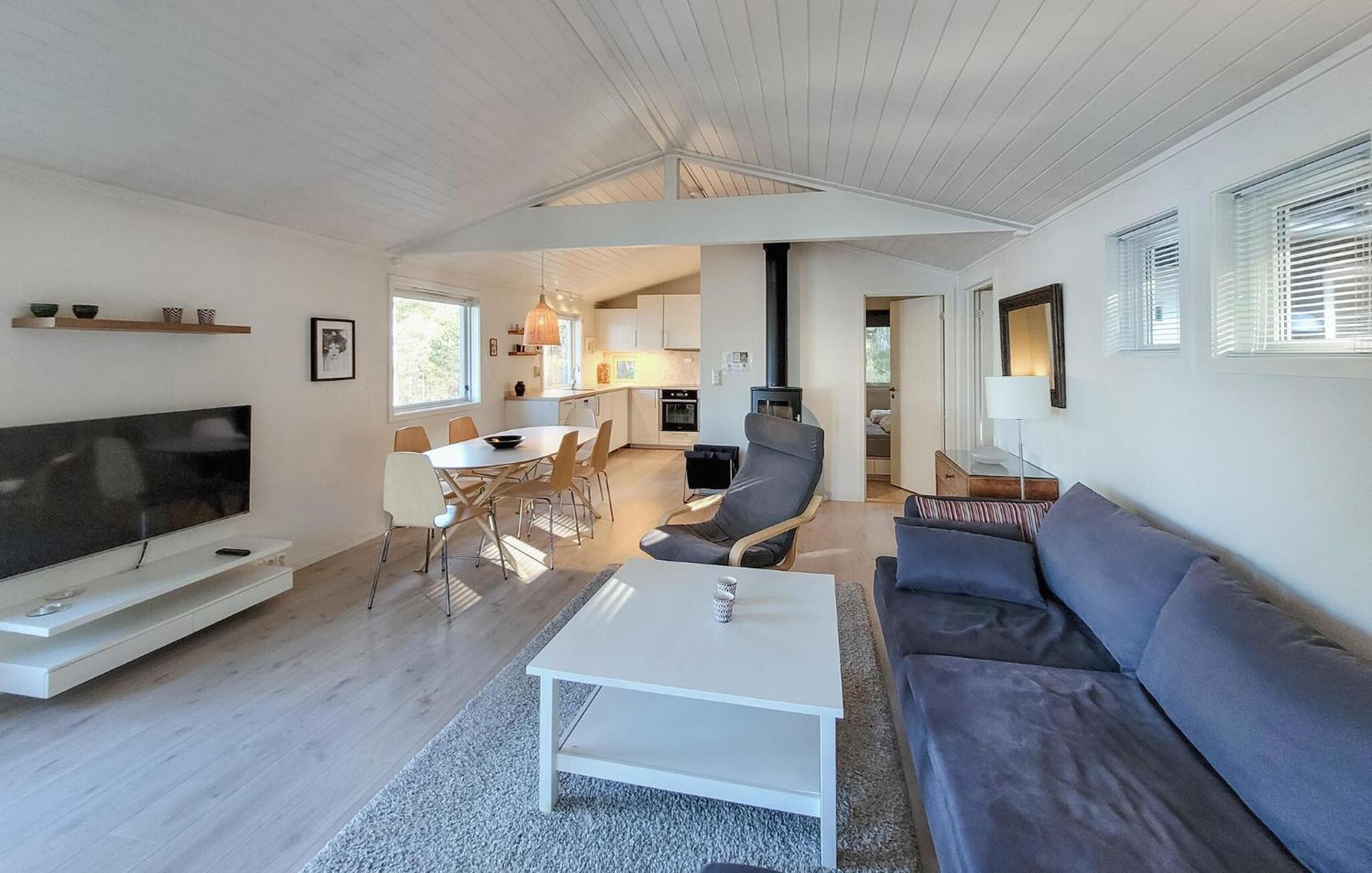 Gorgeous Home In Jorpeland With House Sea View מראה חיצוני תמונה